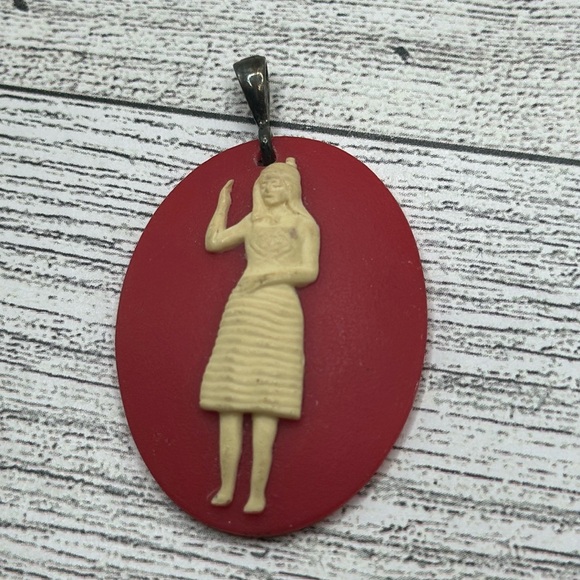 Vintage sterlings silver red indian girl cameo pendant - Picture 1 of 4
